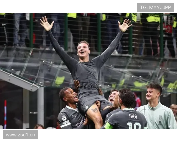 米兰官微:展示米兰足球迷的精彩互动与粉丝活动现场照片 米兰官微:展示米兰足球迷的精彩互动与粉丝活动现场照片